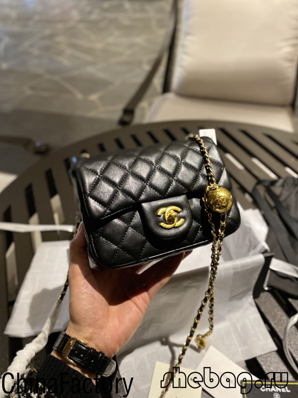 Replica della borsa 1:1 Chanel: patta classica con catena regolabile (2022 più alla moda)-Best Quality Fake Louis Vuitton Bag Online Store, Replica designer bag ru