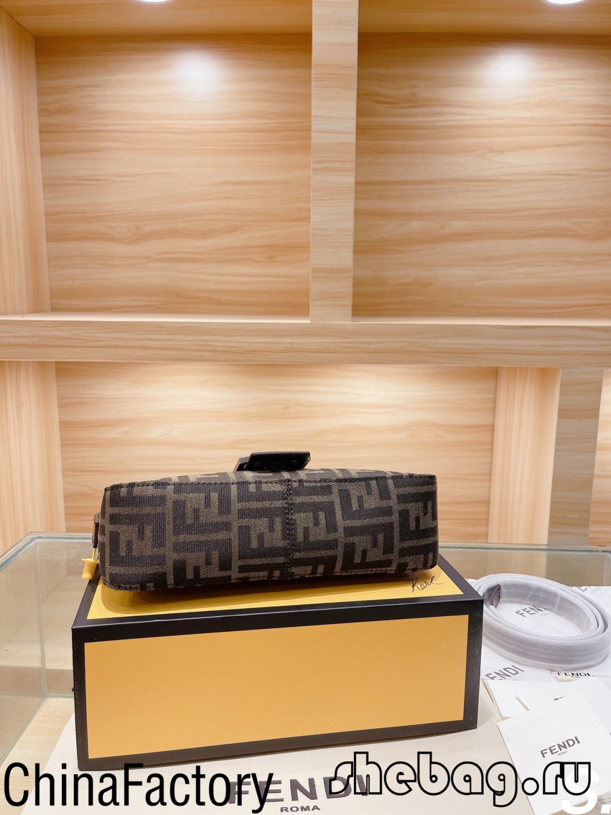 Bedste Fendi replika tasker: Fendi Baguette (2022 hotteste)-bedste kvalitet falske Louis Vuitton taske online butik, Replica designer taske ru