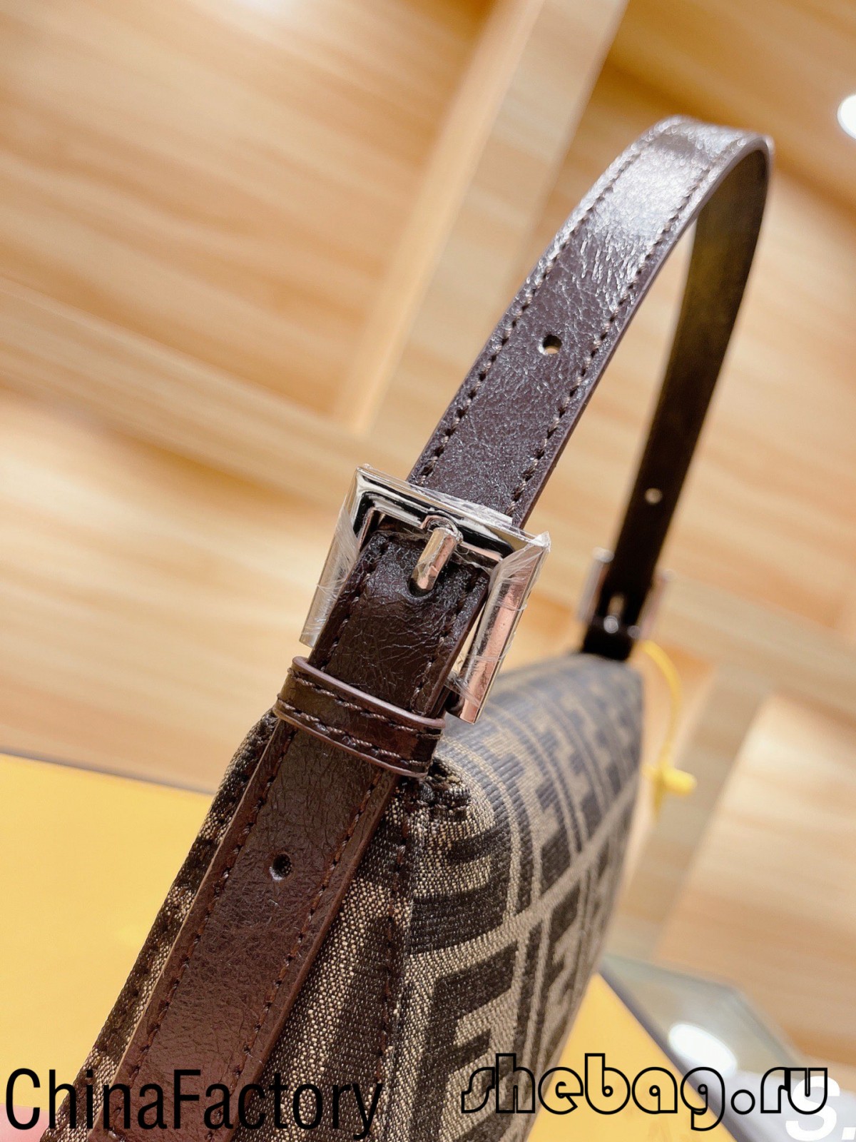 Эң мыкты Fendi реплика сумкалары: Fendi Baguette (2022-жылдын эң ысык) - Эң мыкты сапаттагы жасалма Louis Vuitton сумкалары онлайн дүкөнү, Replica дизайнер сумкасы ru