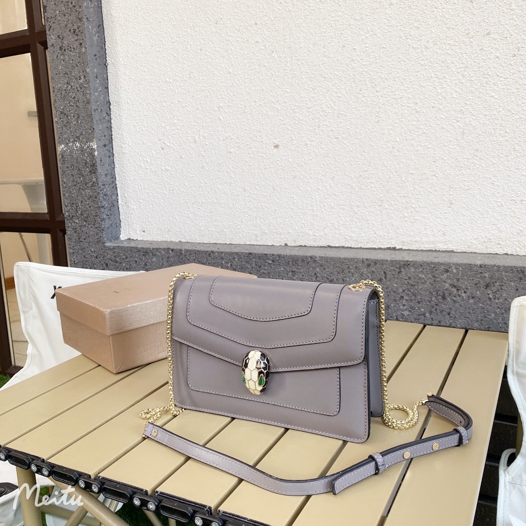 Bvlgari shoulder bag replica: Bvlgari Serpenti (2022 Hot)-Best Quality Fake Louis Vuitton Bag آن لائن اسٽور، Replica designer bag ru