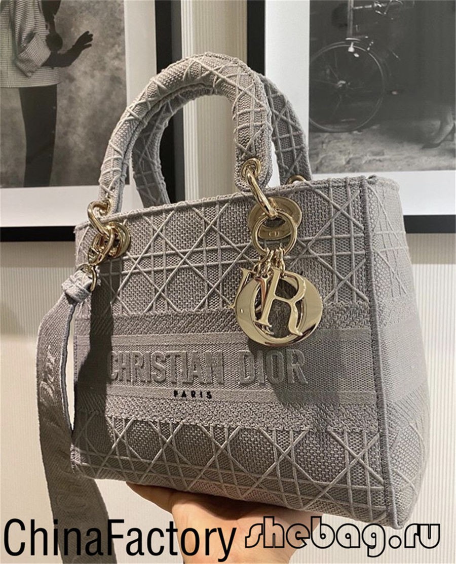 Aaa Dior replica bag: Dior Lady D-lite (2022 ມາໃຫມ່) - ຄຸນະພາບດີທີ່ສຸດ ຖົງ Louis Vuitton ປອມ ຮ້ານຄ້າອອນໄລນ໌, Replica designer bag ru