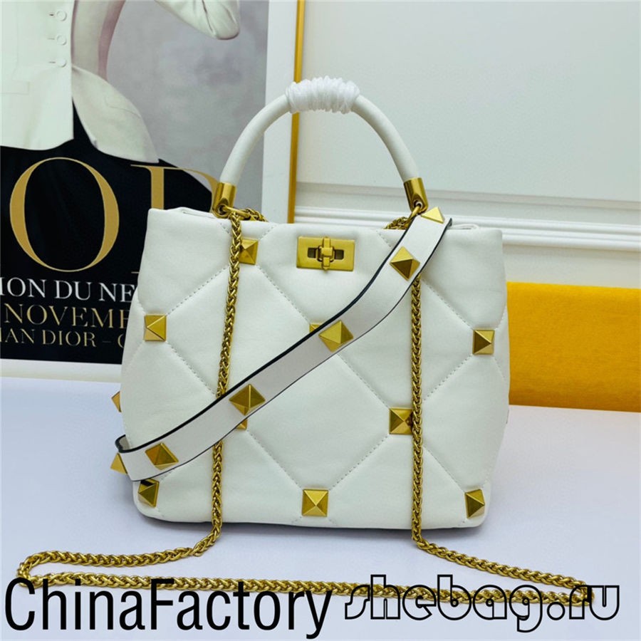 Valentino replica bag: Roman Stud hombe Hongkong (2022 ichangoburwa)-Best Quality Fake Louis Vuitton Bag Online Store, Replica designer bag ru