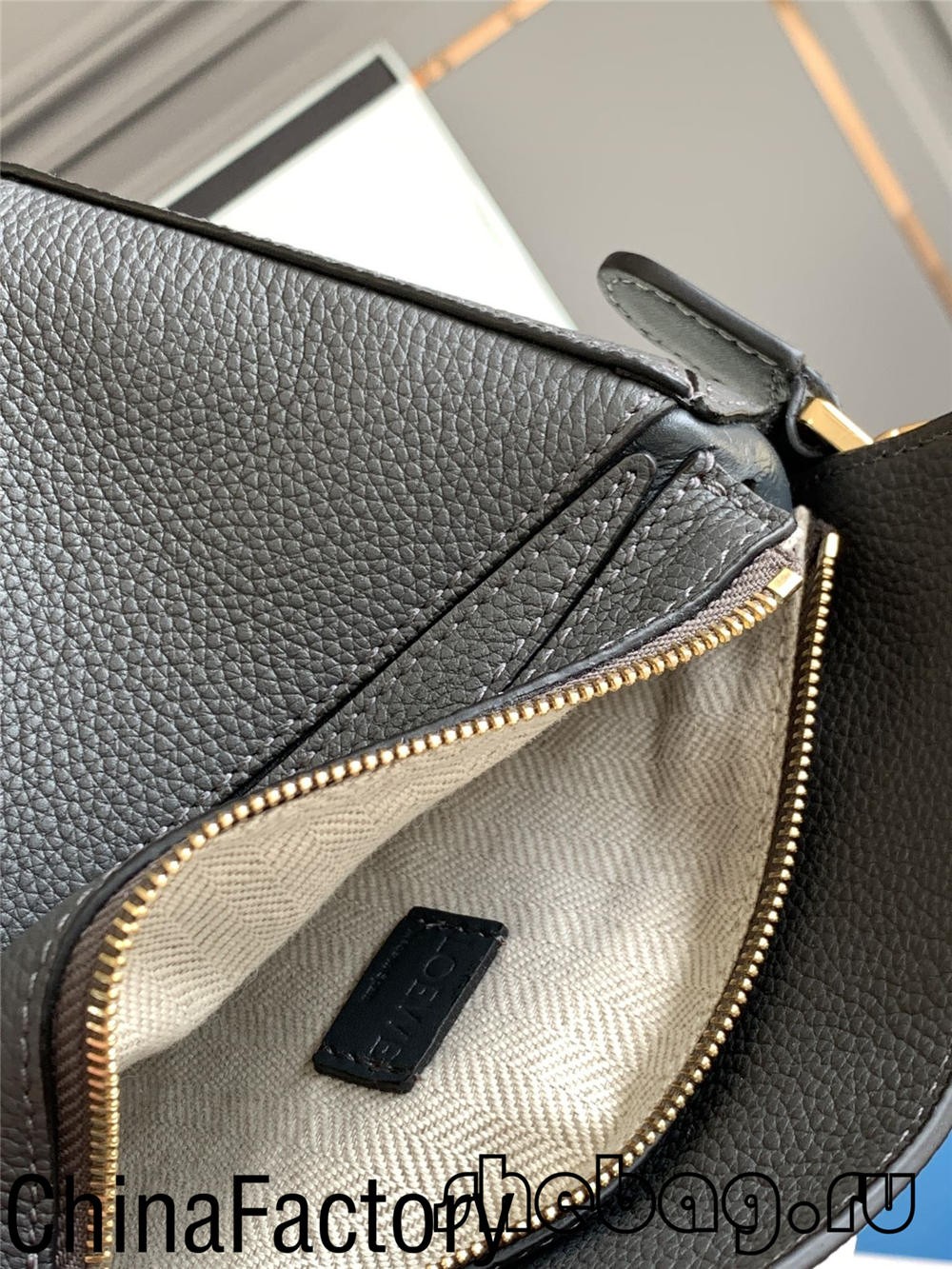 Огляд кращої репліки сумки Loewe: Loewe Cubi (оновлено 2022 року) - Інтернет-магазин підробленої сумки Louis Vuitton найкращої якості, копія дизайнерської сумки ru