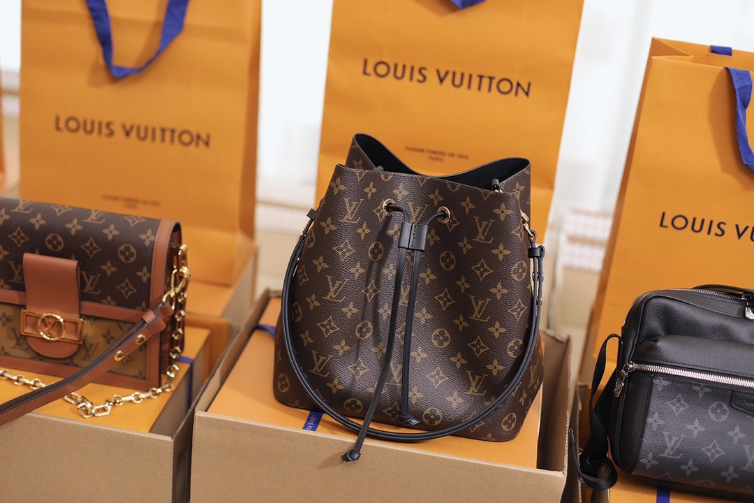 Tas desainer murah replika China dalam 100 USD (2022 diperbarui) - Toko Online Tas Louis Vuitton Palsu Kualitas Terbaik, Tas desainer replika ru