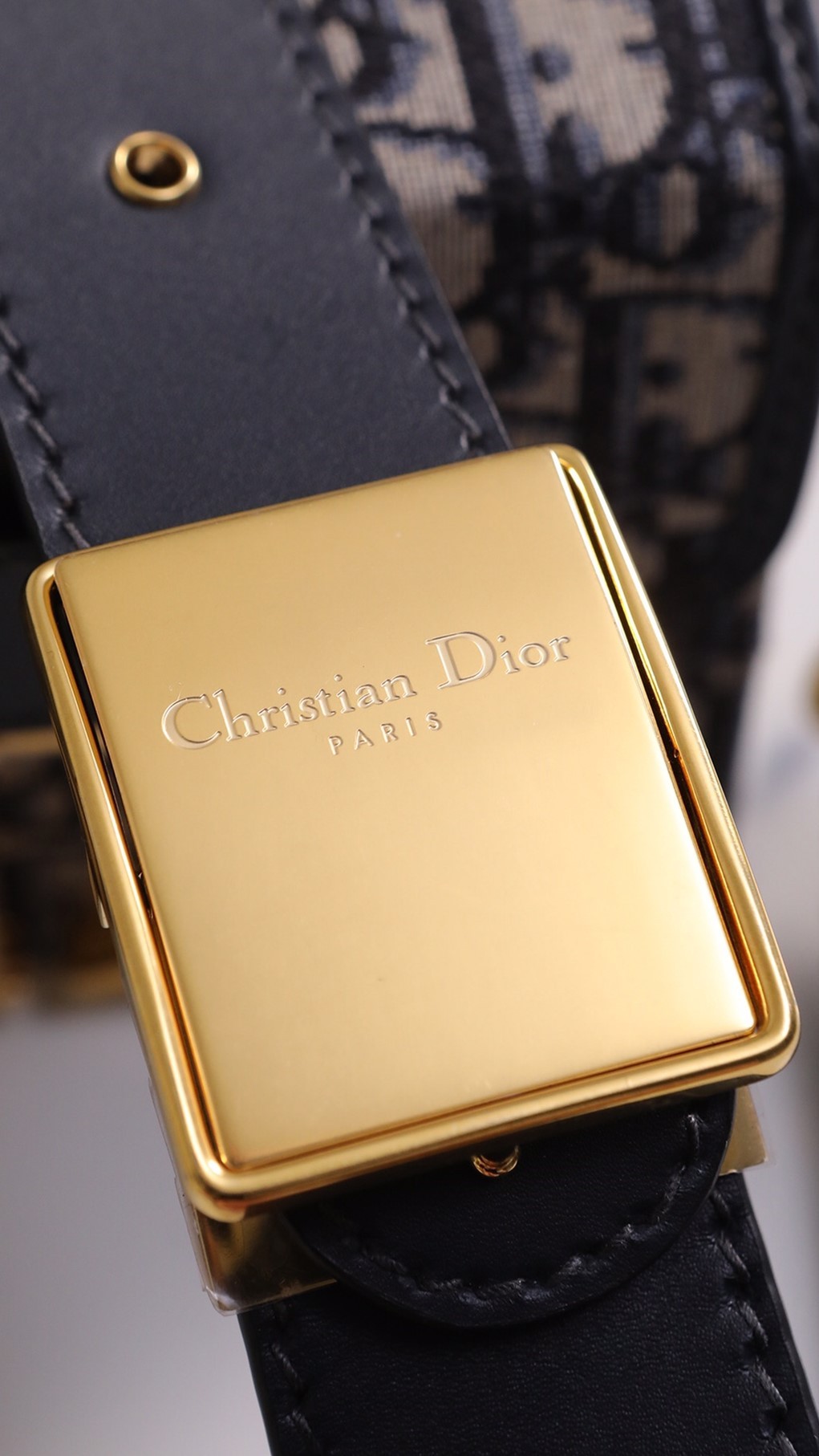 Què tan bona és la qualitat de les bosses de rèpliques Fem una ullada a aquesta rèplica superior de Dior Montaigne 30 (nova edició 2022) - Botiga en línia de bosses de Louis Vuitton de millor qualitat, bossa de dissenyador de rèplica ru