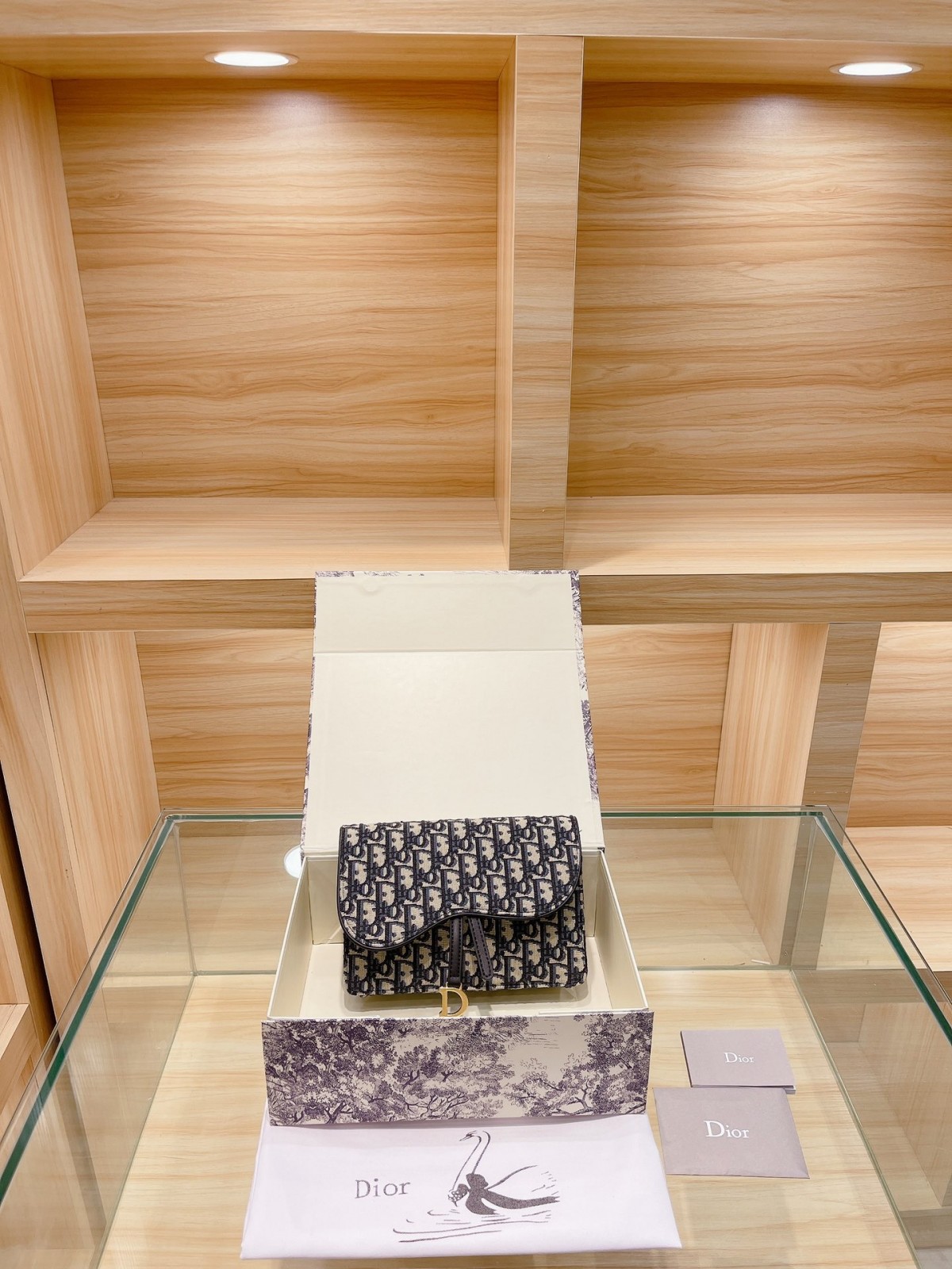 Ma hea e kūʻai ai i nā ʻeke kope Dior maikaʻi a maikaʻi loa (2022 hōʻano hou ʻia)-Best Quality Fake Louis Vuitton Bag Online Store, Replica designer bag ru