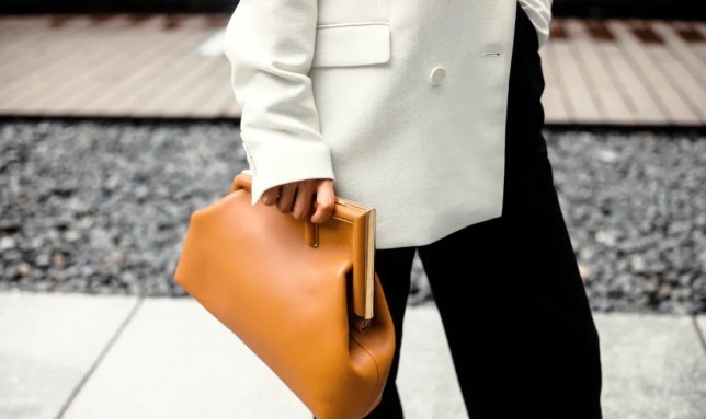 Mengapa Saya Memilih untuk membeli 4 tas replika Fendi ini (2022 diperbarui) - Toko Online Tas Louis Vuitton Palsu Kualitas Terbaik, Tas desainer replika ru
