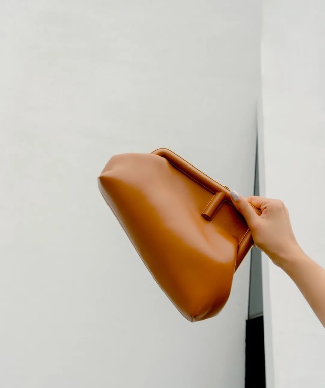 Pse zgjedh të blej këto 4 çanta kopje Fendi (2022 të përditësuara)-Dyqani në internet i çantave të rreme Louis Vuitton me cilësi më të mirë, çanta kopjuese ru