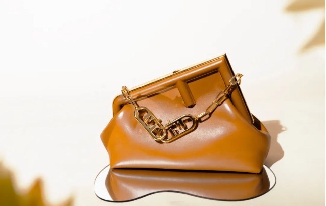 ເປັນ​ຫຍັງ​ຂ້າ​ພະ​ເຈົ້າ​ເລືອກ​ທີ່​ຈະ​ຊື້ 4 ຖົງ​ນີ້ Fendi replica (2022 ປັບ​ປຸງ​) - ຮ້ານ​ຂາຍ​ຖົງ Louis Vuitton ປອມ​ຄຸນ​ນະ​ພາບ​ດີ​ທີ່​ສຸດ, Replica designer bag ru