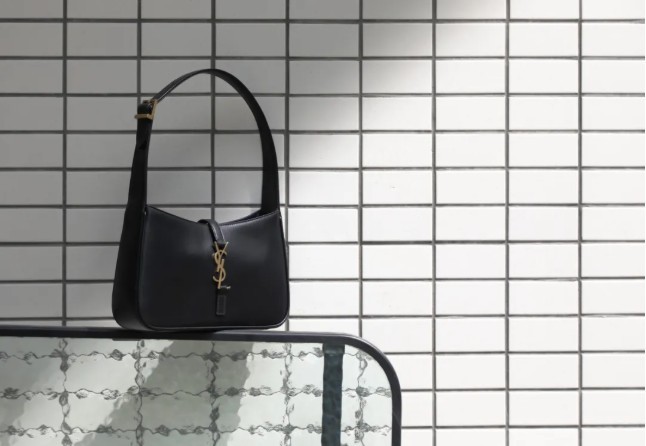 Неодамна 9-те најпопуларни чанти со реплики (ажурирани во 2022 година) - Онлајн продавница за лажни чанти Луј Витон со најдобар квалитет, дизајнерска торба со реплика ru