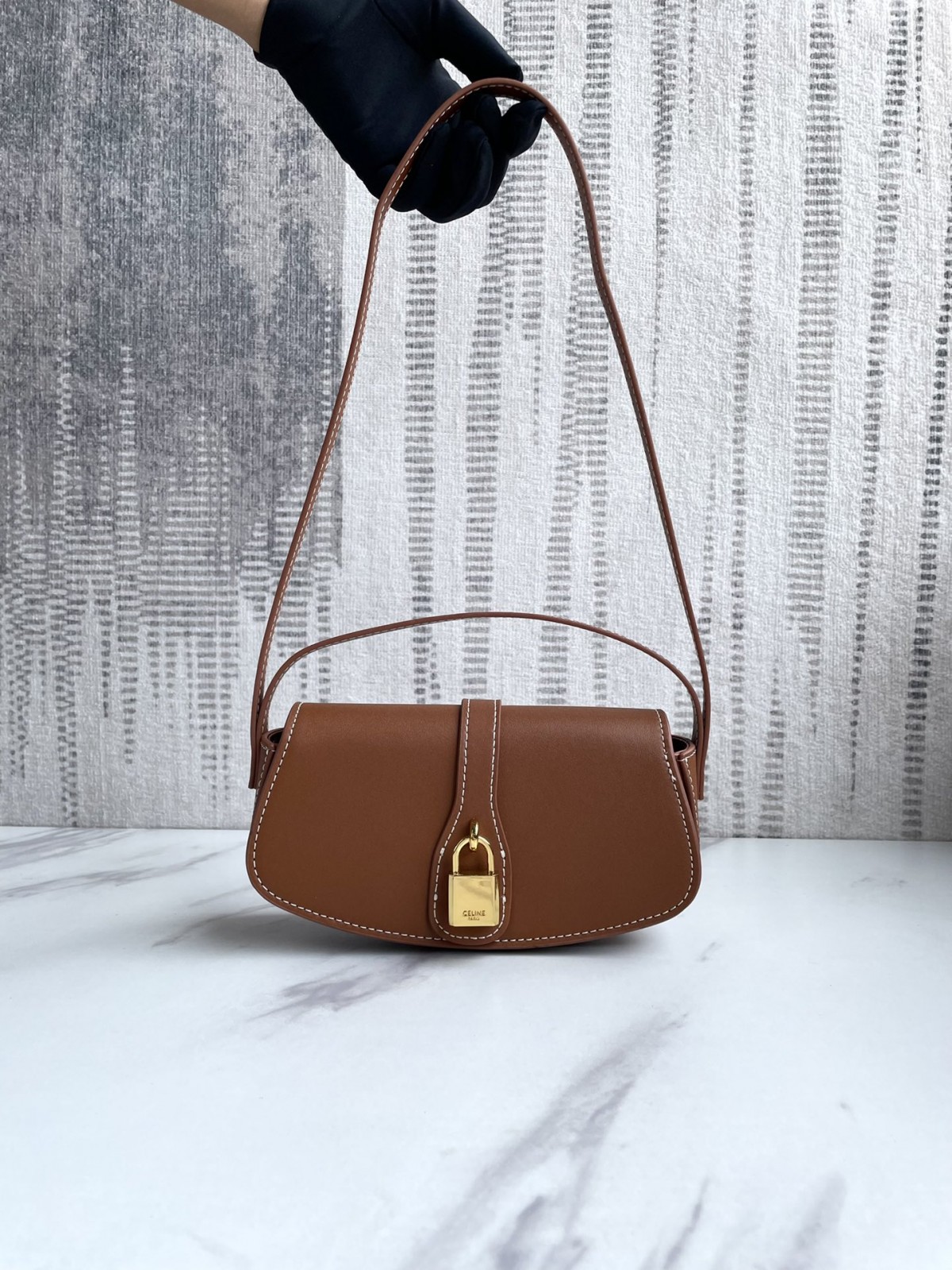 The best Celine Tabou replica bags to buy this fall and winter (2022 Edition)-Best Quality Fake Louis Vuitton Bag Online Store, Replica designer bag ru