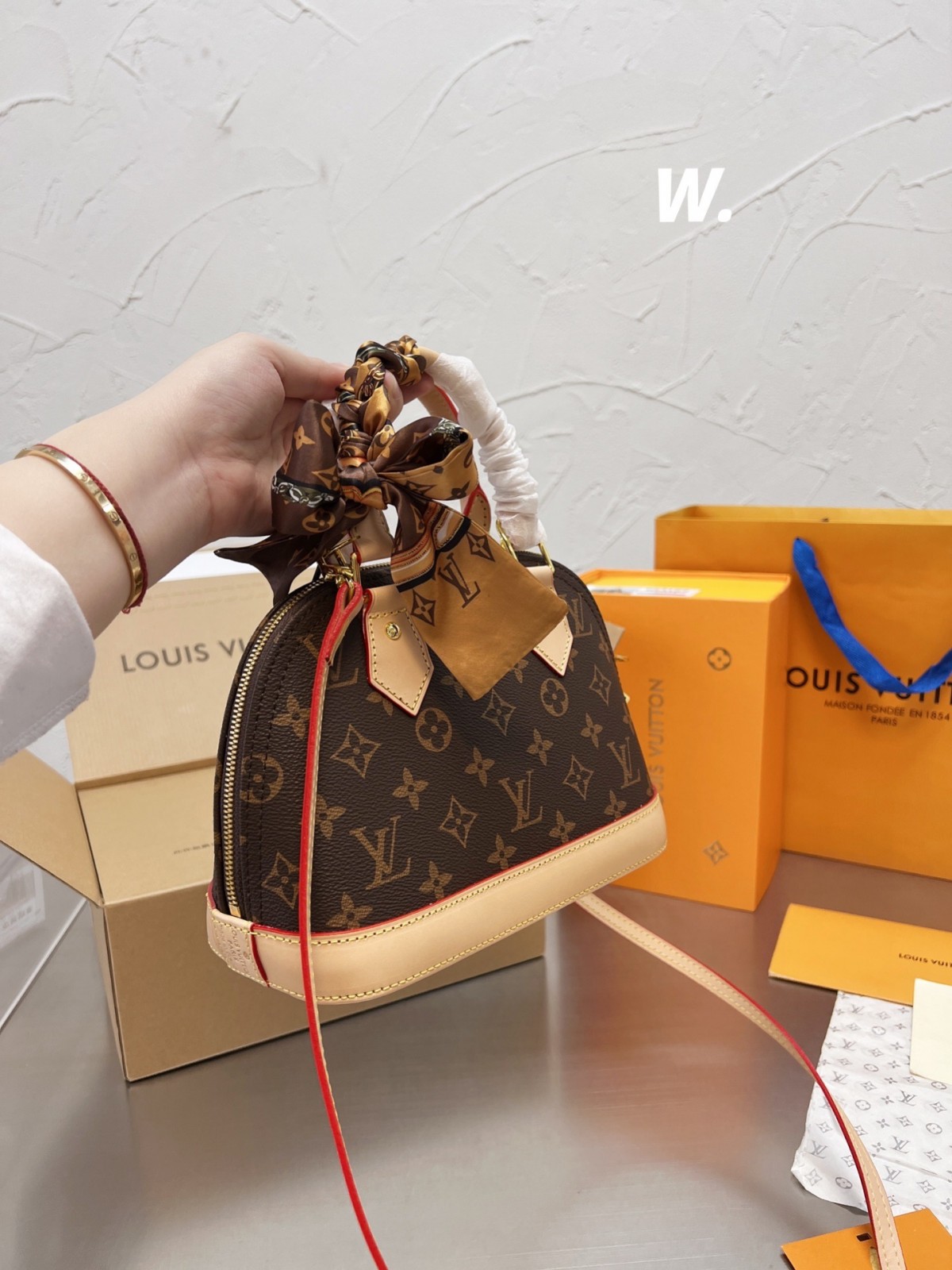 你喜歡這款 Louis Vuitton Alma BB 包包嗎？ （2022 最新）-最佳質量假路易威登包網上商店，複製設計師包 ru