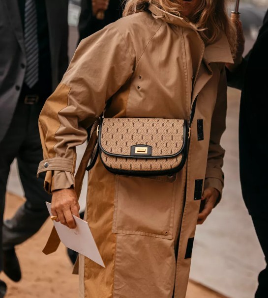 Seria e çantave me kopje "Saint Laurent Monogram All Over" është më e denja për t'u blerë (Edicioni 2022) - Dyqani në internet i çantave të rreme Louis Vuitton me cilësi më të mirë, çanta kopjuese ru