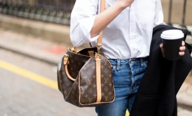 Top 12 fan 'e meast kosten-effektive replika-ûntwerptassen (Spesiaal 2022)-Bêste kwaliteit Fake Louis Vuitton Bag Online Store, Replika ûntwerpertas ru