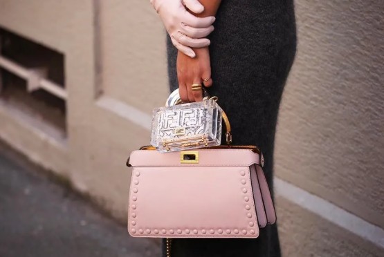 Một trong những chiếc túi nhái Fendi tốt nhất để mua: Gói (Cập nhật năm 2022) - Chất lượng tốt nhất Túi Louis Vuitton giả trên Cửa hàng trực tuyến, Túi của nhà thiết kế bản sao ru