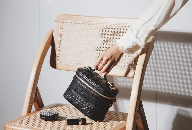 Одна з найбільш вигідних копій сумок: DIOR TRAVEL (спеціальний 2022) - Інтернет-магазин підробленої сумки Louis Vuitton найкращої якості, копія дизайнерської сумки ru