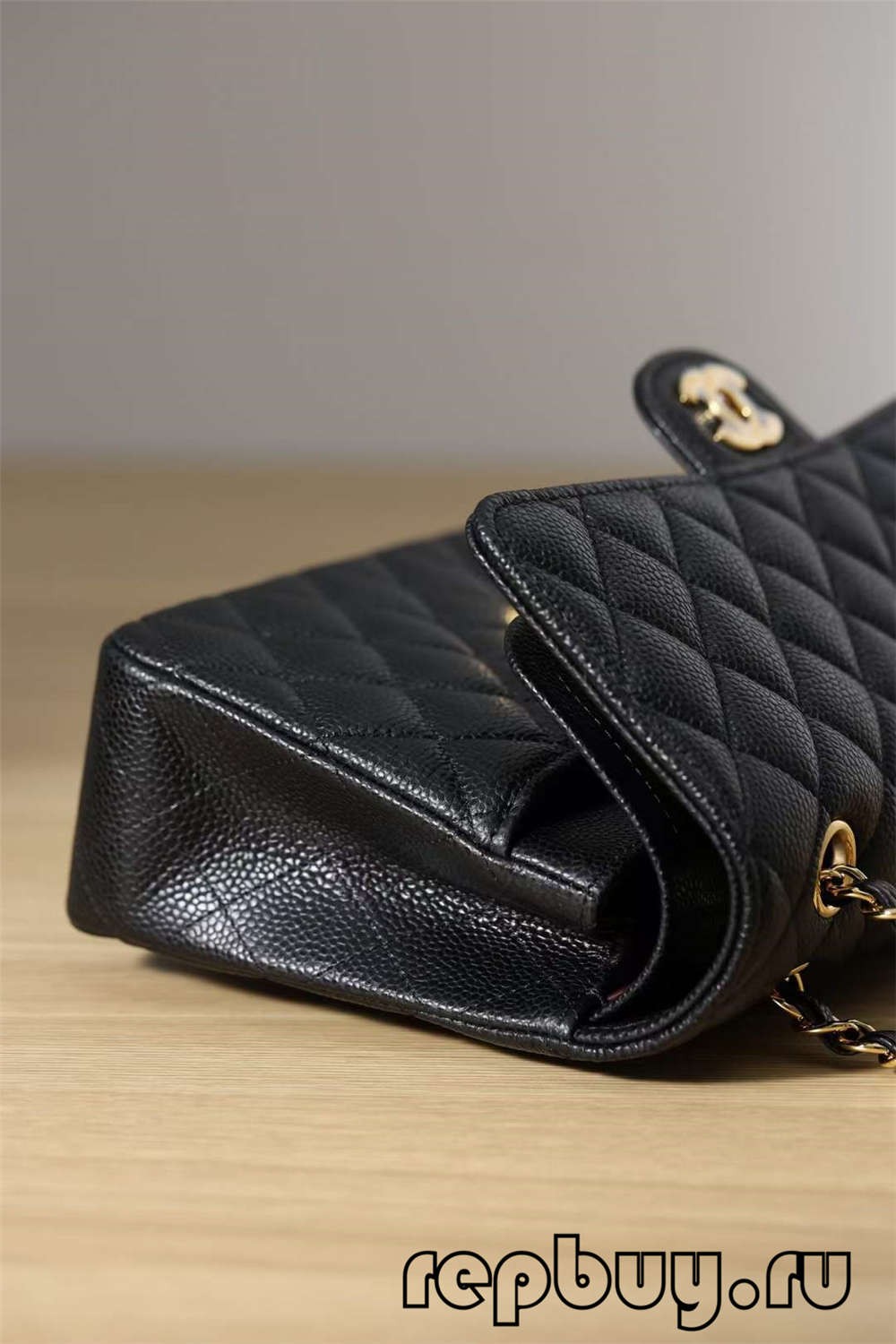 CHANEL Classicc Flap ထိပ်တန်းပုံတူအိတ် အနက်ရောင်ရွှေရောင် 25cm Logo အသေးစိတ် (2022 နောက်ဆုံးထွက်)-အကောင်းဆုံး အရည်အသွေး အတု Louis Vuitton Bag အွန်လိုင်းစတိုး၊ ပုံစံတူ ဒီဇိုင်နာအိတ် ru