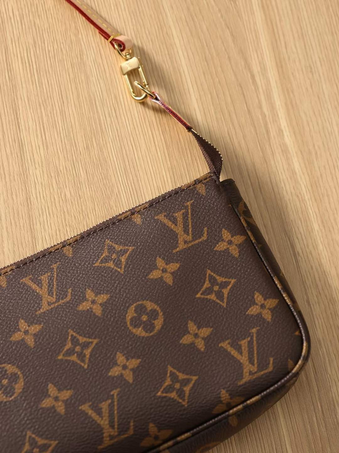 Louis Vuitton M40712 Pochette Accessoires supro kopia sako 23.5 x 13.5 x 4 cm (2022 Plej Nova) - Plej Bonkvalita Falsa Louis Vuitton Sako Interreta Vendejo, Replica sako de dezajno ru