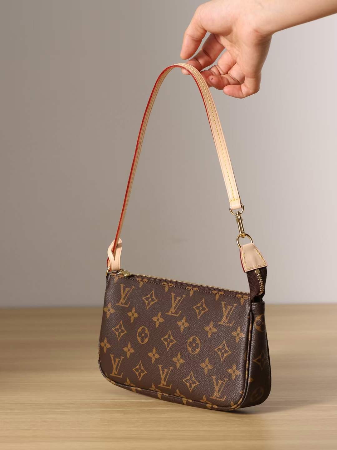 Louis Vuitton M40712 Pochette Accessoires górna replika torba 23.5 x 13.5 x 4 cm (2022 Najnowsze)-najwyższa jakość fałszywe torebki Louis Vuitton Sklep internetowy, projektant repliki torba ru