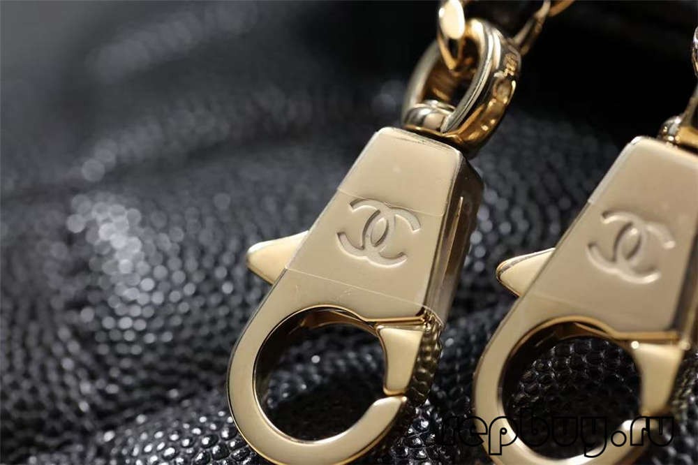 Chanel Coco Mâner cu cataramă din aur negru, replică de sus, logo-ul genții de mână și detalii cu gravură (ediția 2022)-Magazin online de geanți Louis Vuitton fals de cea mai bună calitate, geantă de designer replică ru