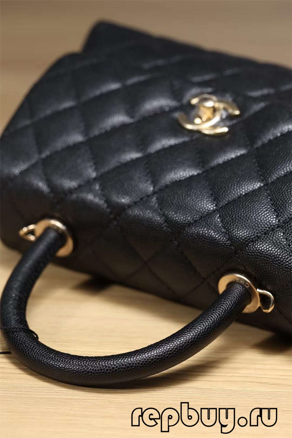 Chanel Coco Handle Top Replica Handtasche Schwarz Gold Buckle Look (2022 aktualisiert)-Beste Qualität Fake Louis Vuitton Bag Online Store, Replica Designer Bag ru