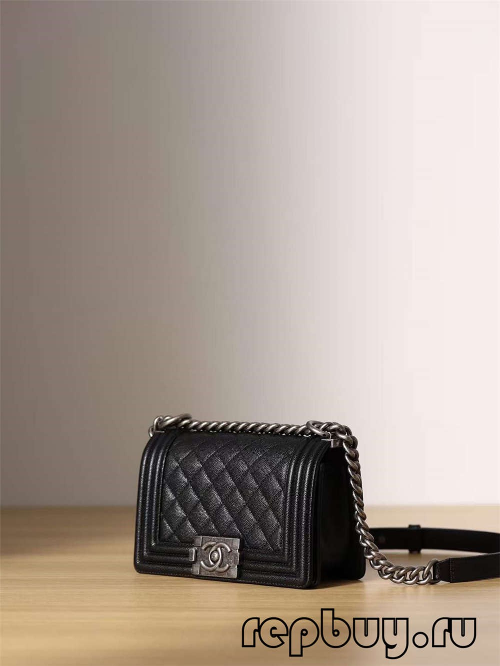 Chanel Leboy Top Replica Handbag Black Small (2022-ж. Жаңыланган)-Эң мыкты сапаттагы жасалма Louis Vuitton сумкасы онлайн дүкөнү, Реплика дизайнер сумкасы ru