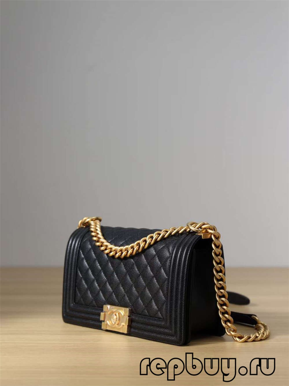 Chanel Leboy Top Replica Handbag Medium Gold Buckle (2022 Edition) - Tas Louis Vuitton Palsu Kualitas Terbaik Toko Online, Replica designer bag ru
