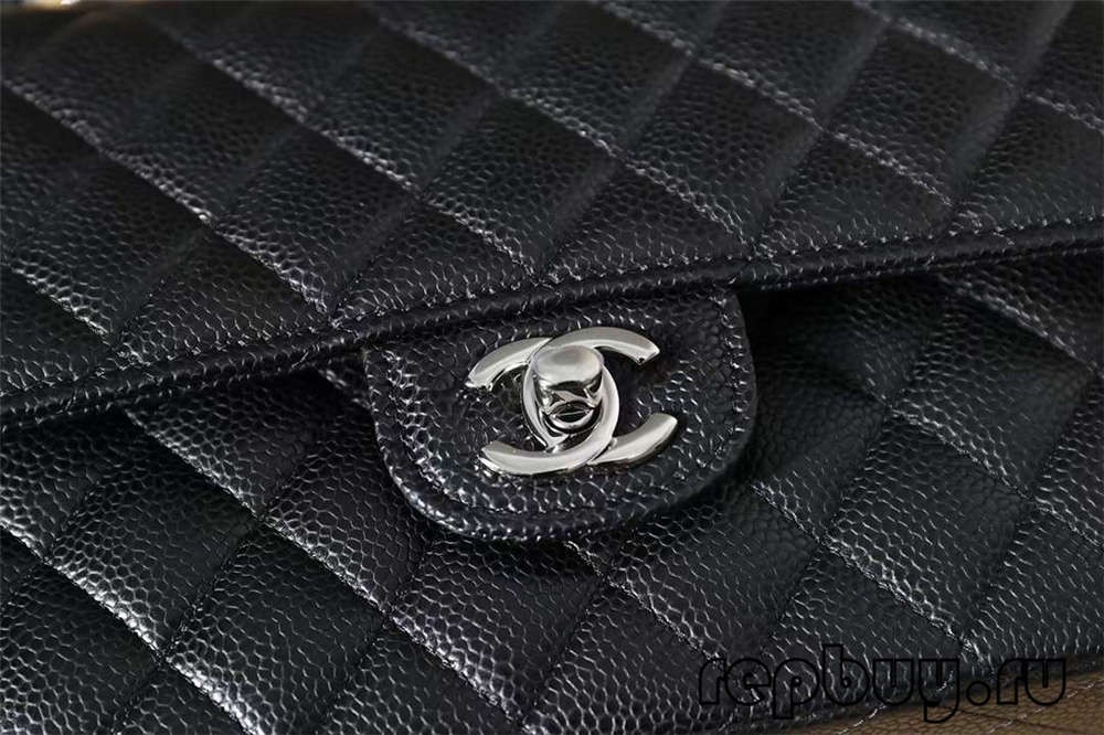 CHANEL Classic Flap-врски реплика на кеси црни Сребрена тока 25cm Детали за етикетата од ткаенина и ласер (2022 година ажурирано) - Онлајн продавница за лажни Louis Vuitton торби со најдобар квалитет, дизајнерска торба со реплика ru