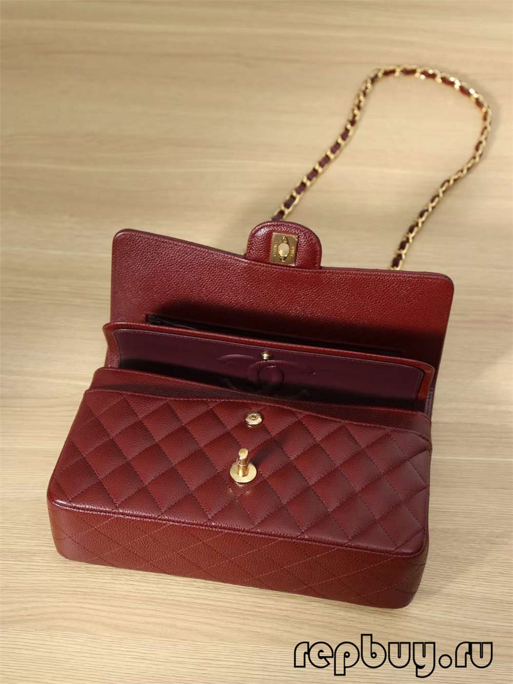 CHANEL Classic Flap top replica somas sarkanas 25 cm iekšējās kabatas detaļas (2022. gada izdevums) — labākās kvalitātes viltotās Louis Vuitton somas tiešsaistes veikals, dizainera somas kopija ru