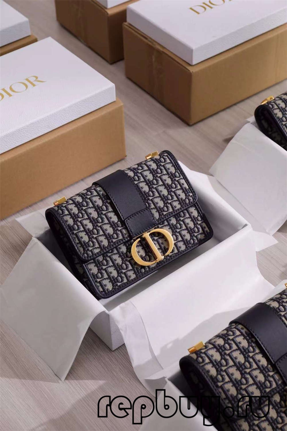 Dior 30 Montaigne top replica bags 24cm Packaging and shipping details (2022 Edition)-Best Quality Fake Louis Vuitton Bag Online Store, Replica designer bag ru