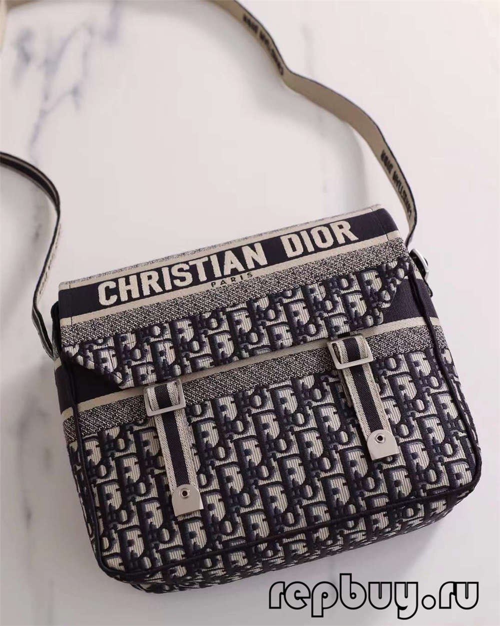 Dior Camp Messenger баштыктары Top Replica сумкалары 28.5 см Craft деталдары (2022-ж. чыгарылыш) - Эң мыкты сапаттагы жасалма Louis Vuitton сумкалары онлайн дүкөнү, Replica дизайнер сумкасы ru