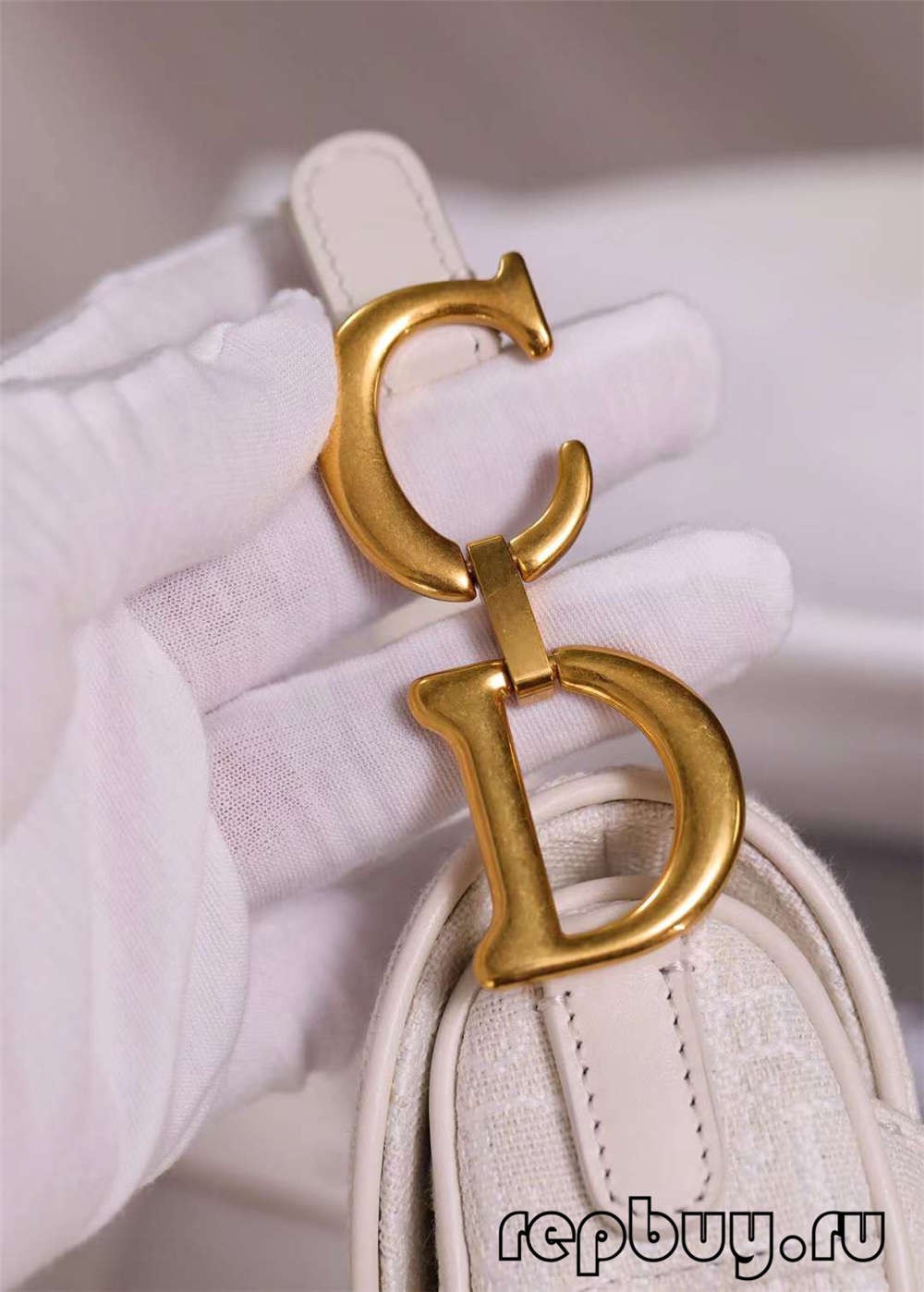 Dior Supraj Kopiaj Sakoj Blanka Sela Sako 21cm Malgrandaj Metiaj Detaloj (2022 Plej Novaj) - Plej Bonkvalita Falsa Louis Vuitton Sako Interreta Vendejo, Replica dezajnista sako ru