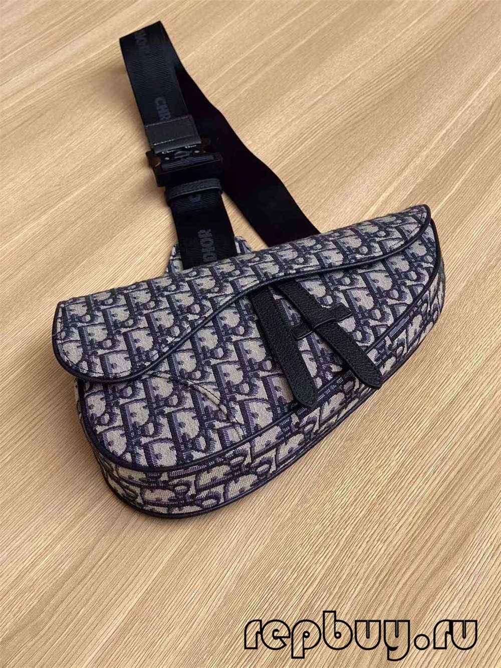 Bossa de silla Dior rèplica superior brodat negra Impressió obliqua 26 cm (especial 2022)-Botiga en línia de bosses de Louis Vuitton falses de millor qualitat, bossa de disseny de rèplica ru