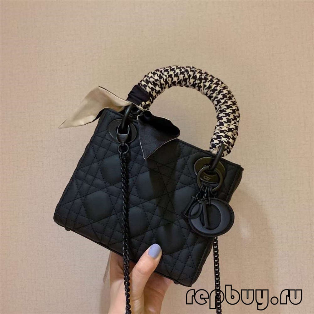 LADY DIOR Mini sac à main en cuir de vachette noir mat avec effet foulard en soie (édition 2022)