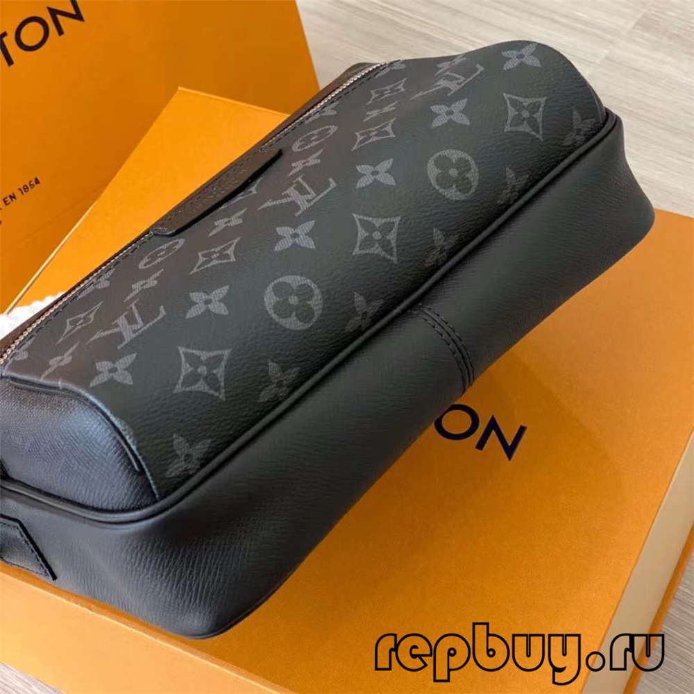 Louis Vuitton M30233 OUTDOOR болишти паёмрасони нусхабардорӣ барои мардон (2022 охирин)-Беҳтарин сифати мағозаи қалбакии Louis Vuitton онлайн, сумкаи тарроҳии реплика ru