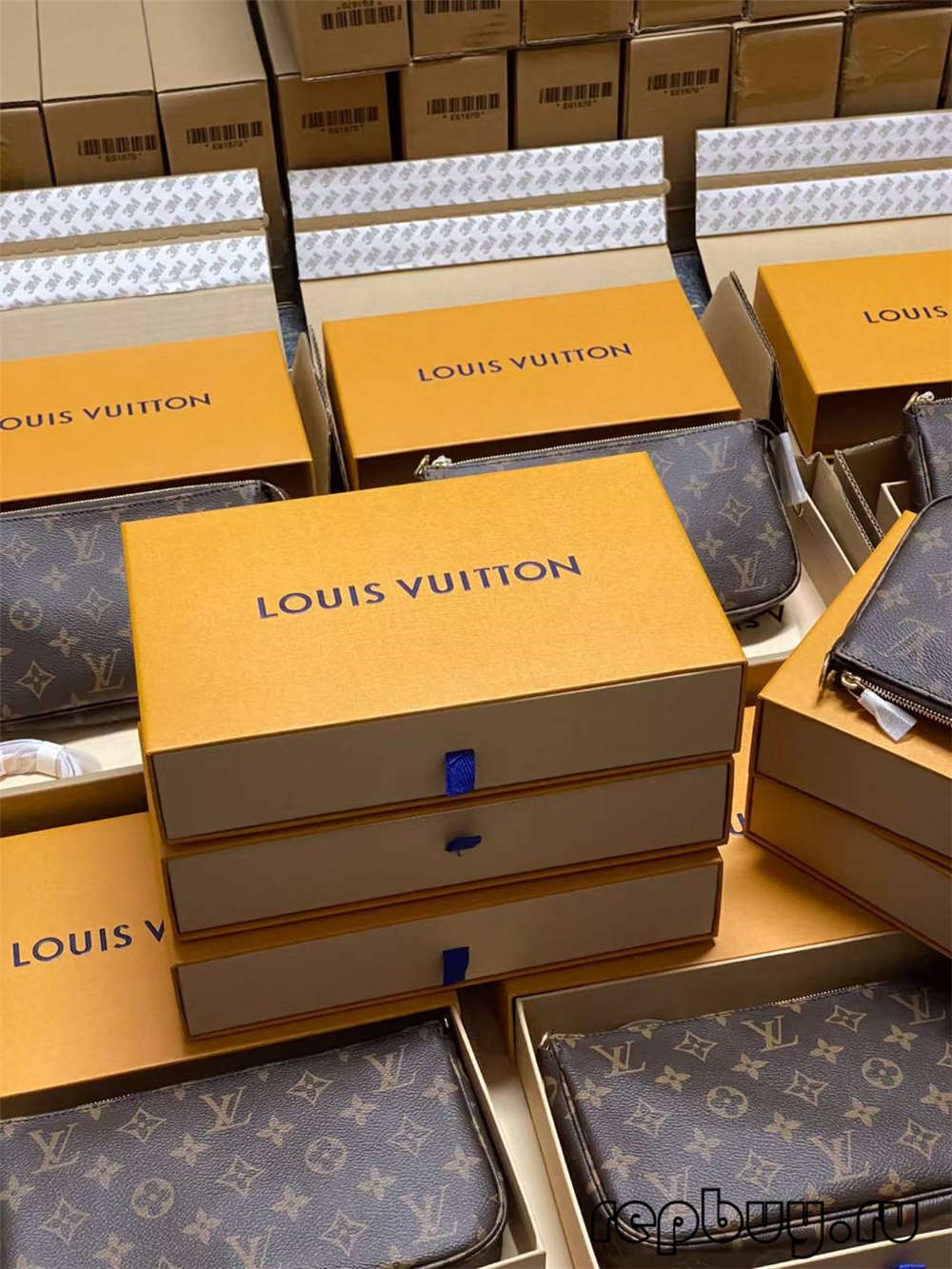 Louis Vuitton M40712 Pochette Accessoires top Replica Handbags Shipping (2022 Latest)-Best Quality Fake Louis Vuitton Bag Online Store, Replica designer bag ru