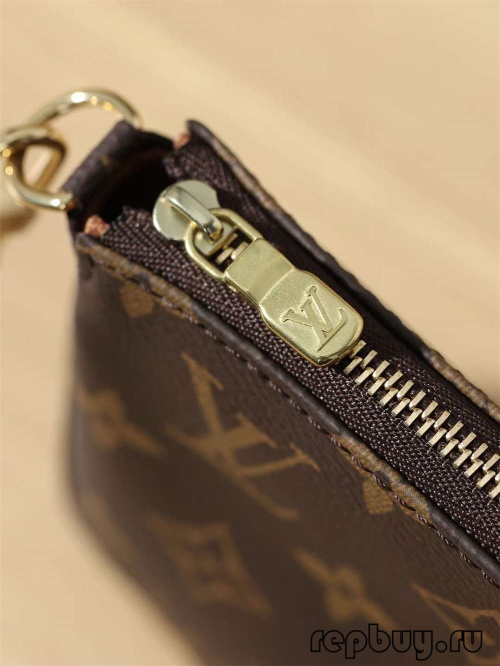 Louis Vuitton M40712 Pochette Accesorii top replica genți de mână Închidere Logo și detalii hardware (Special 2022)-Magazin online de geanți Louis Vuitton fals de cea mai bună calitate, Replica geantă de designer ru