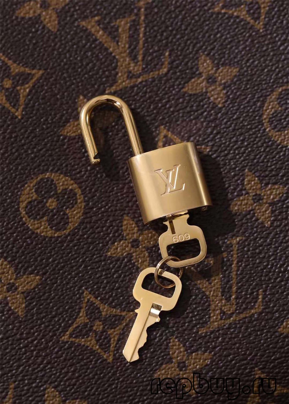 Louis Vuitton M41055 29cm Montaigne BB çanta me kopje të sipërme Detajet e harduerit (Edicioni 2022)-Dyqani në internet i çanta Louis Vuitton Fake me cilësi më të mirë, çanta kopjuese ru