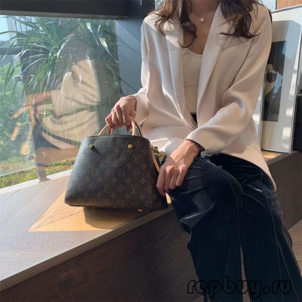 Louis Vuitton M41055 Montaigne BB Топ копия на чанти Използване на ефект (2022 г. най-ново)-Най-добро качество на фалшива чанта Louis Vuitton Онлайн магазин, копие на дизайнерска чанта ru