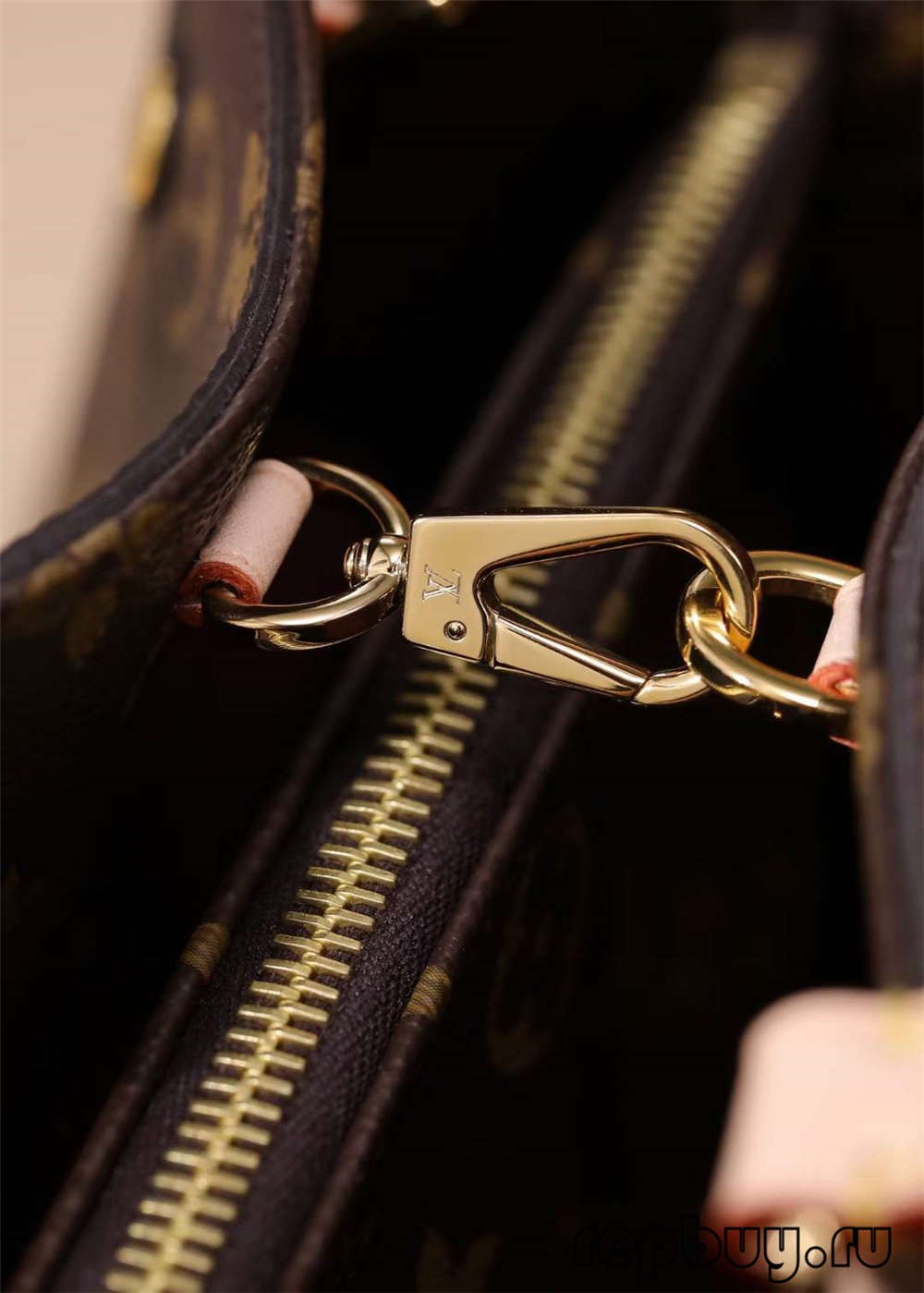 Louis Vuitton M41055 Montaigne BB top replica handbags Hardware details (2022 Latest)-Best Quality Fake Louis Vuitton Bag Online Store, Replica designer bag ru
