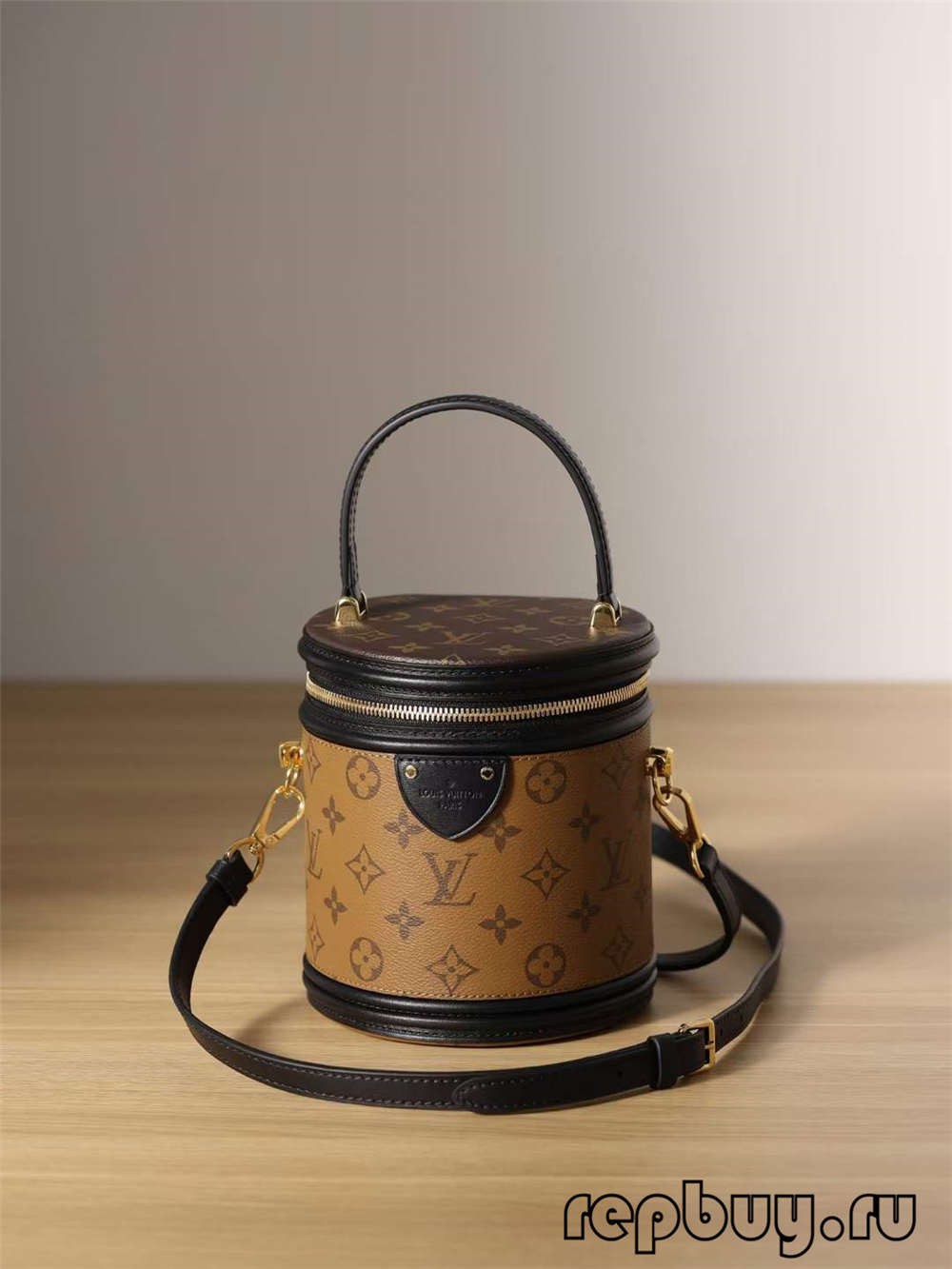 MUA NGAY TÚI XÁCH THAY MẶT REPLICA CHẤT LƯỢNG CAO (loại bỏ hộp tốt nhất của Louis Vuitton) ở đâu