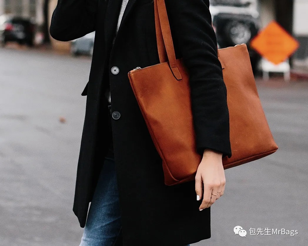 กระเป๋าจำลองดีไซเนอร์ยอดนิยม 12 อันดับแรกของโลก (อัปเดต 2022) - ร้านค้าออนไลน์กระเป๋าปลอม Louis Vuitton คุณภาพดีที่สุด นักออกแบบกระเป๋าจำลอง ru