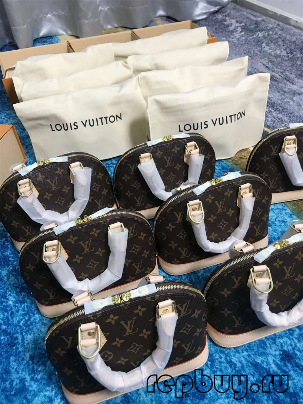 Louis Vuitton M53152 Alma BB שפּיץ קוואַליטעט רעפּליקע באַגס (2022 לעצט)-בעסטער קוואַליטעט שווינדל לוי ווויטטאָן באַג אָנליין קראָם, רעפּליקע דיזיינער זעקל רו