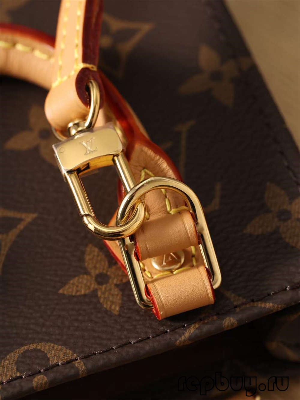 Louis Vuitton M69442 Petit Sac Plat çanta kopje me cilësi të lartë (2022 e përditësuar)-Dyqani në internet i çanta Louis Vuitton Fake me cilësi më të mirë, kopje e çantës së stilistit ru