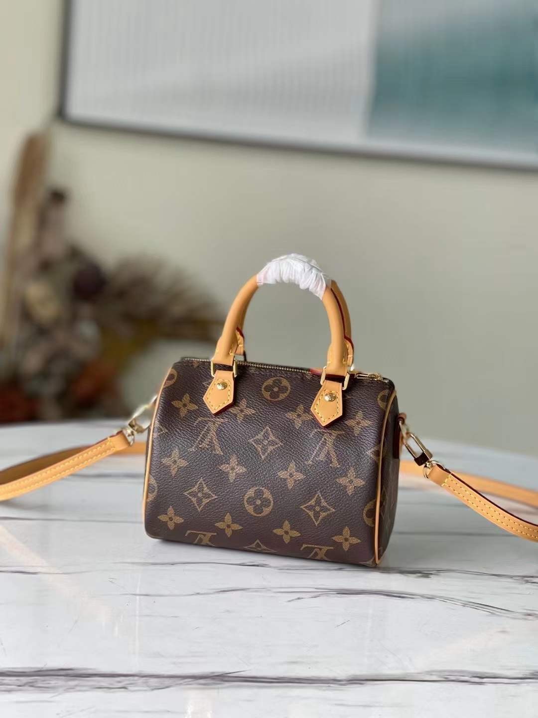 Реплика сумки Louis Vuitton M81085 NANO SPEEDY лучшего качества (обновление 2022 г.)