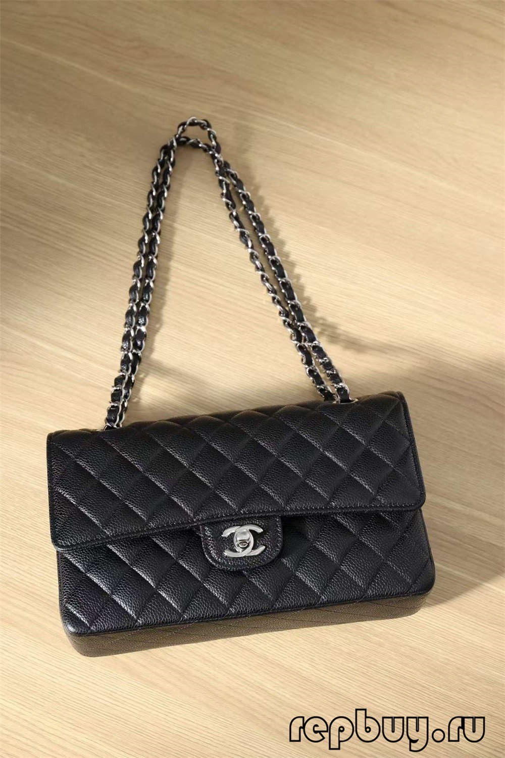 Shebag бардык убактагы эң көп сатуучусу—— мыкты реплика Chanelдин эң классикалык орто 25 см классикалык капкагы (Chanel CF Caviar булгаары кара) (2022-жылы жаңыланган) - Эң мыкты сапаттагы жасалма Louis Vuitton сумкасы интернет дүкөнү, Replica дизайнер сумкасы ru