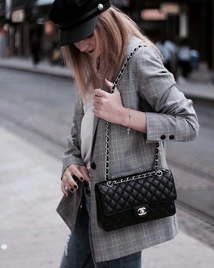 Shebag Най-продаван за всички времена——Топ реплика на Chanel, най-класическият среден 25 см класически капак (Chanel CF Caviar Leather Black) (актуализиран през 2022 г.)-Най-качествена фалшива чанта Louis Vuitton Онлайн магазин, реплика на дизайнерска чанта ru