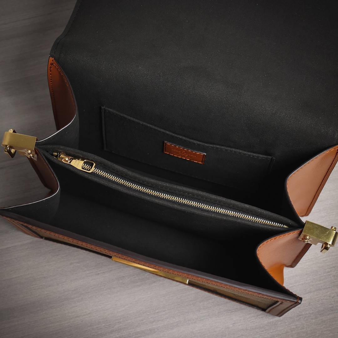 How good quality is a Shebag LV Dauphine bag（2023 Hardware updated）-Dyqani në internet i çantave të rreme Louis Vuitton me cilësi më të mirë, çanta modeli kopje ru