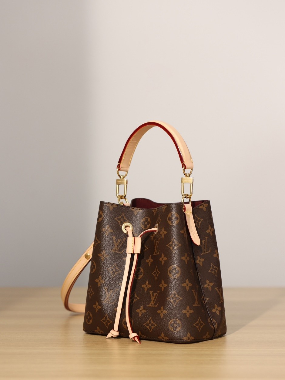 How great quality is a Shebag NÉONOÉ BB bag？（2023 updated）-Legjobb minőségű hamis Louis Vuitton táska online áruház, replika designer táska ru