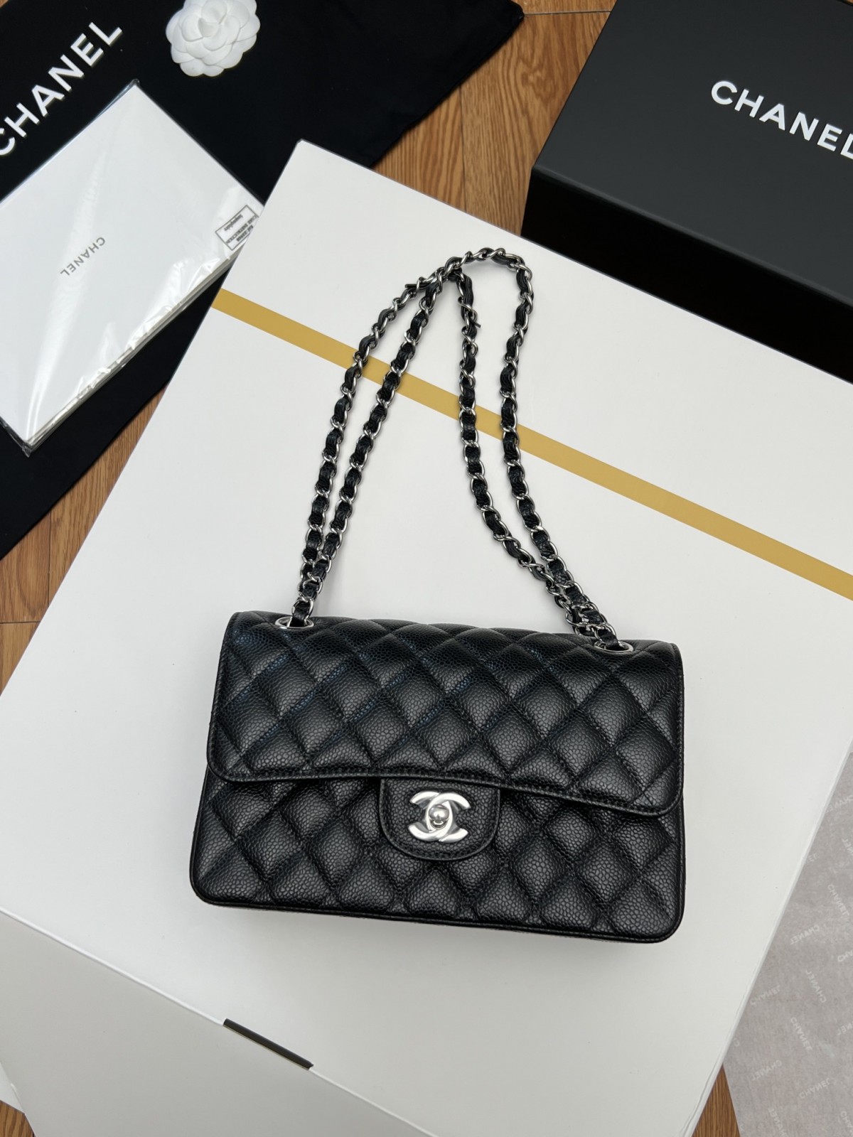 How good quality is a Shebag Chanel Classic Flap bag small size? (2023 updated)-Καλύτερης ποιότητας Fake Louis Vuitton Ηλεκτρονικό κατάστημα, Replica designer bag ru